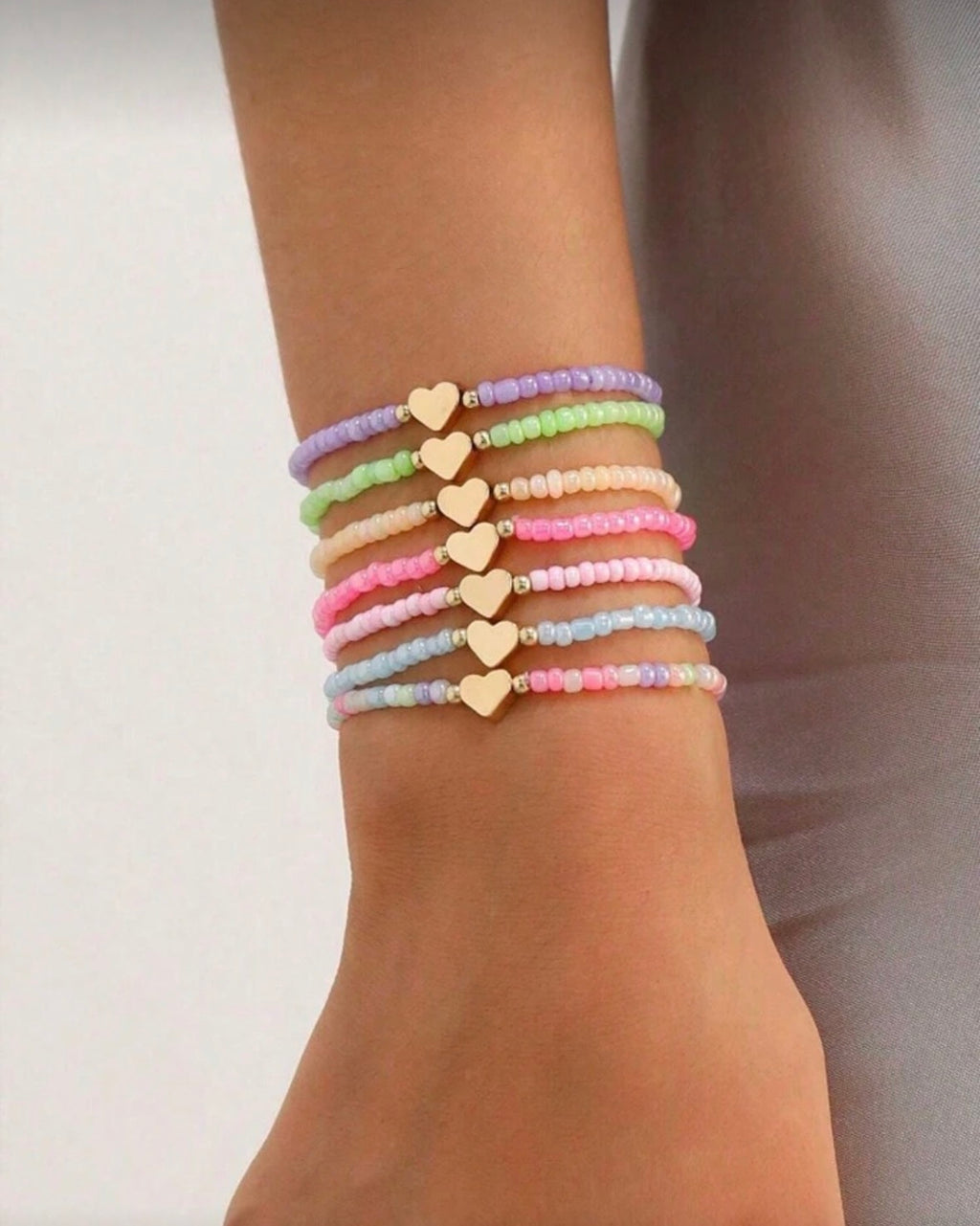 Set of 7 colorful heary bracelets